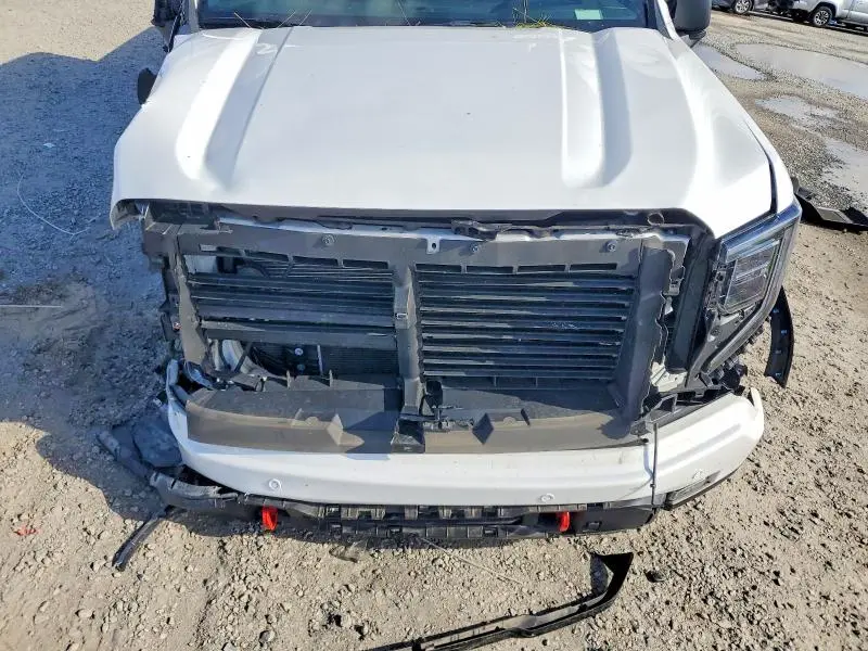 2024 GMC SIERRA K1500 AT4  