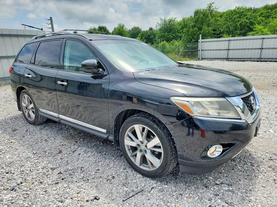 2013 NISSAN PATHFINDER S  