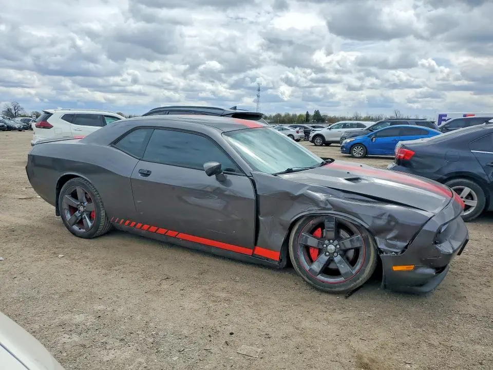 2014 DODGE CHALLENGER SXT  
