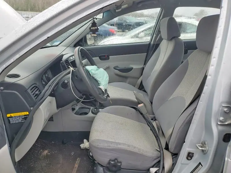 2010 HYUNDAI ACCENT GLS  