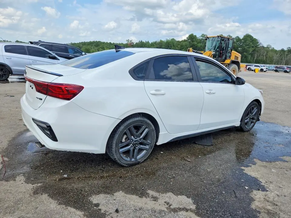 2021 KIA FORTE GT LINE  