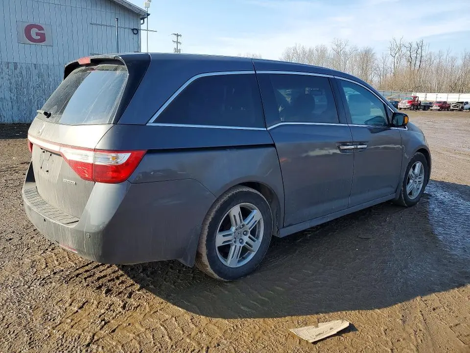 2011 HONDA ODYSSEY TOURING  