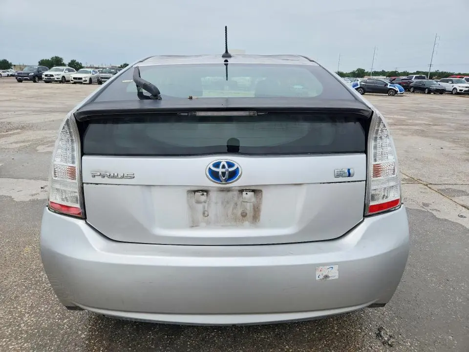 2011 TOYOTA PRIUS TWO  