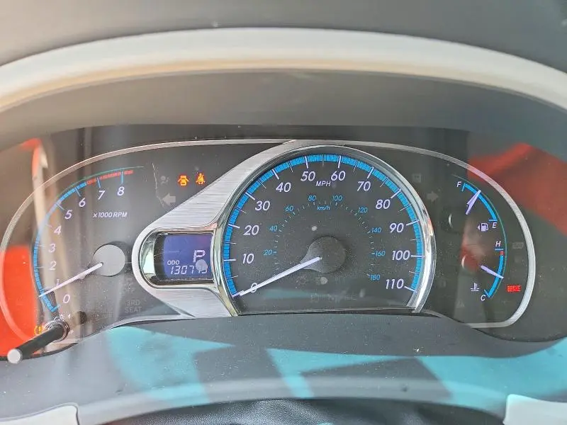 2011 TOYOTA SIENNA XLE 8-PASSENGER  