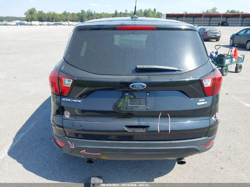 2019 FORD ESCAPE SE