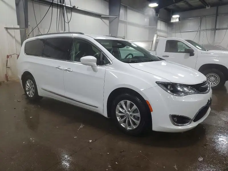 2017 CHRYSLER PACIFICA TOURING L  