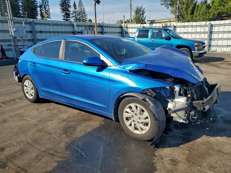 2018 HYUNDAI ELANTRA SE  