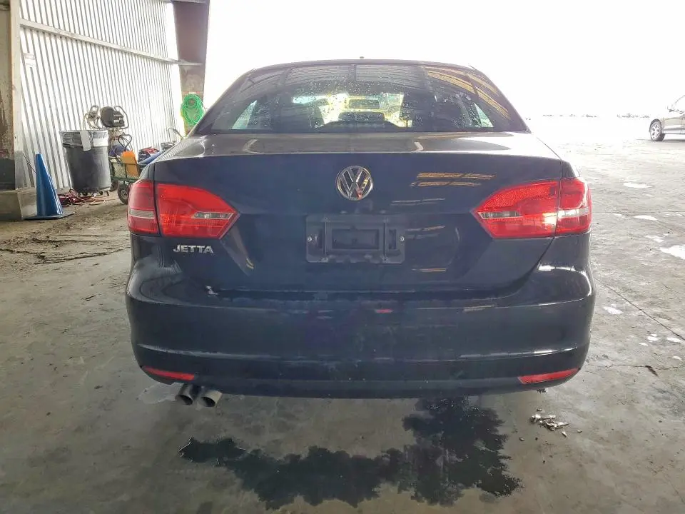 2015 VOLKSWAGEN JETTA BASE  