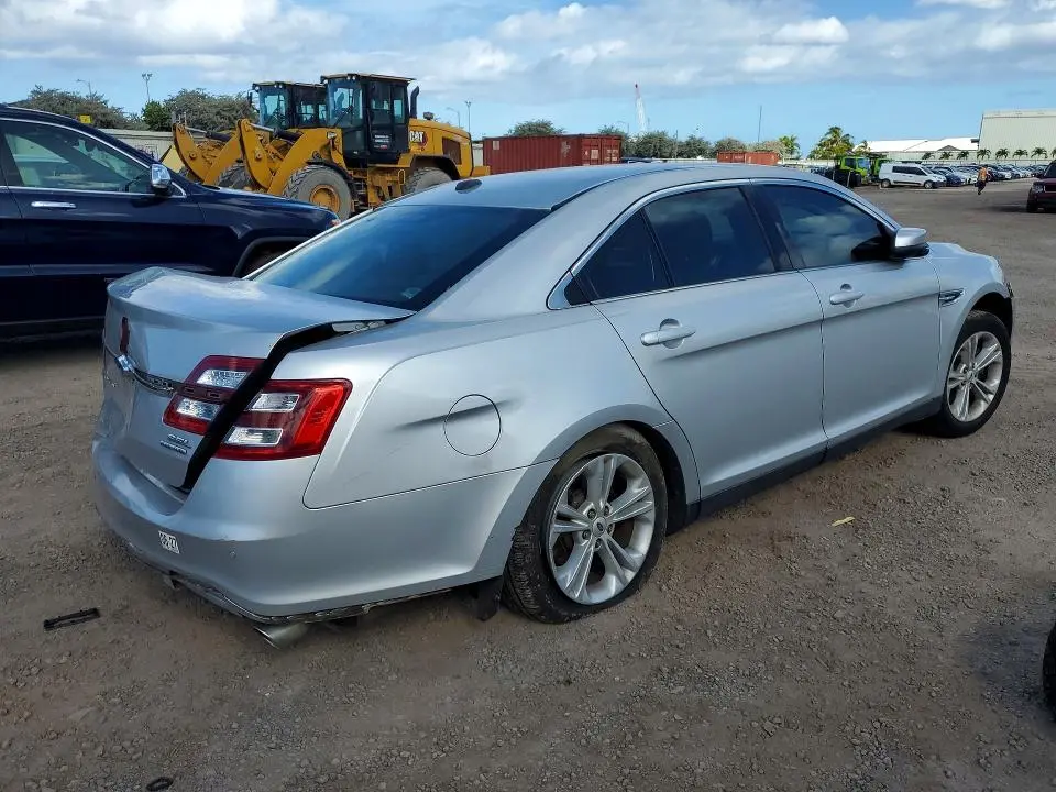 2016 FORD TAURUS SEL  