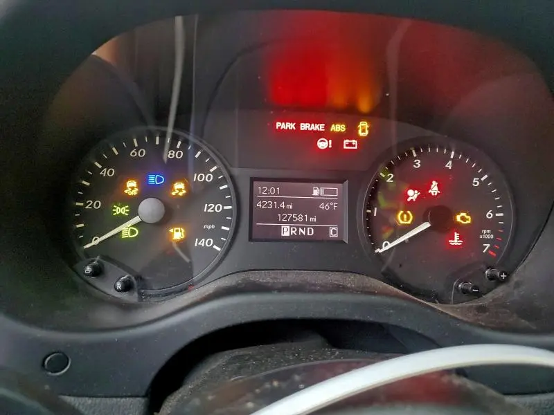 2016 MERCEDES-BENZ METRIS   