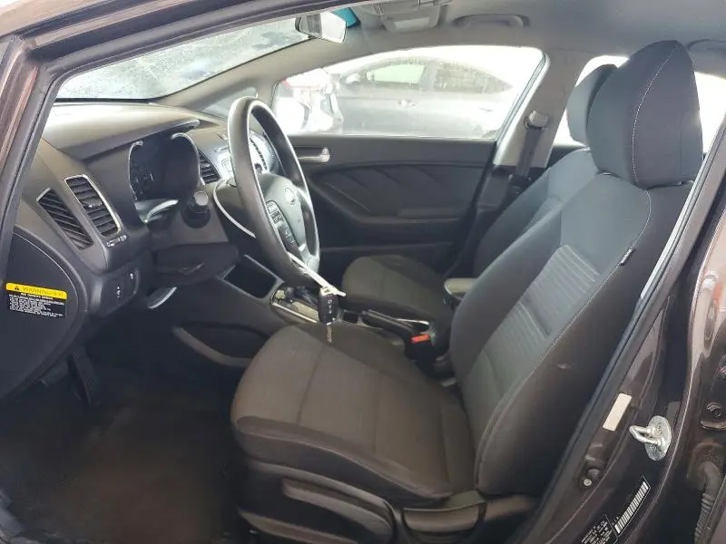 2017 KIA FORTE LX  