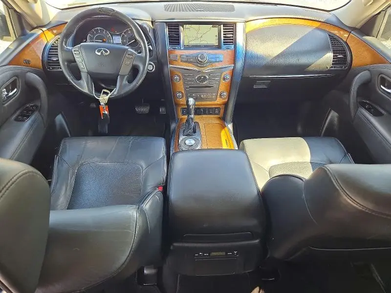 2011 INFINITI QX56 BASE  