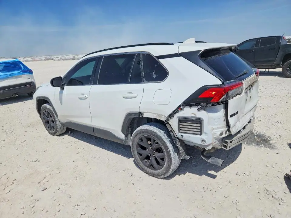 2021 TOYOTA RAV4 LE  