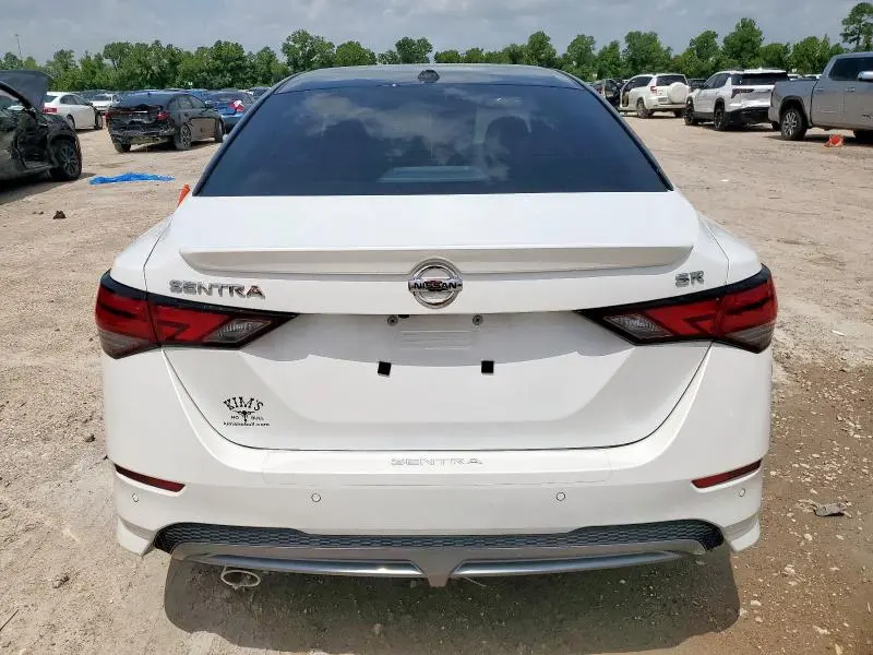 2022 NISSAN SENTRA SR  