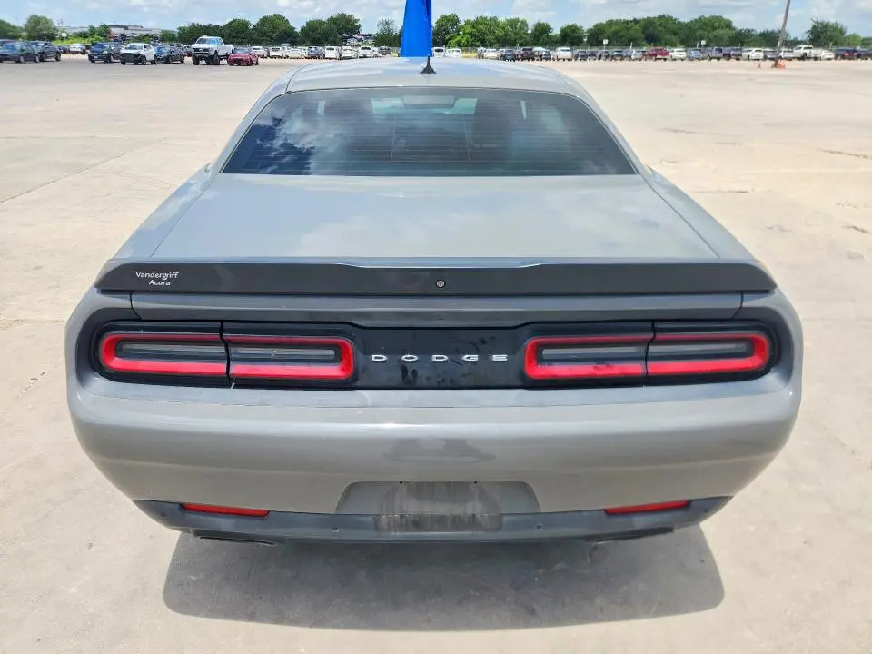 2018 DODGE CHALLENGER SXT  
