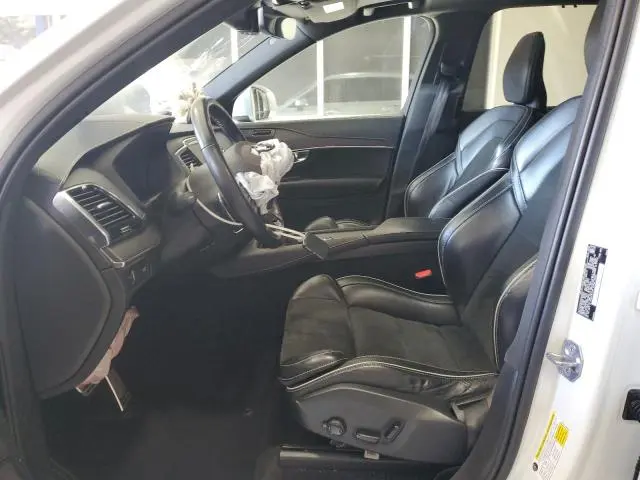 2019 VOLVO XC90 T5 R-DESIGN  