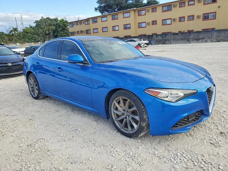 2021 ALFA ROMEO GIULIA TI  