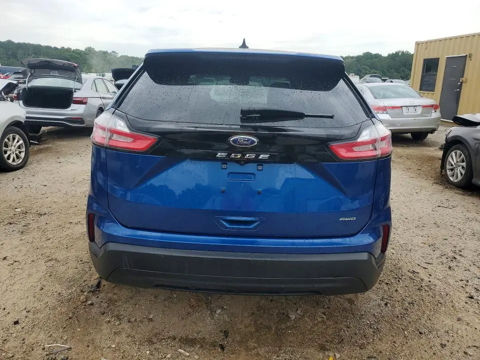 2022 FORD EDGE SE  