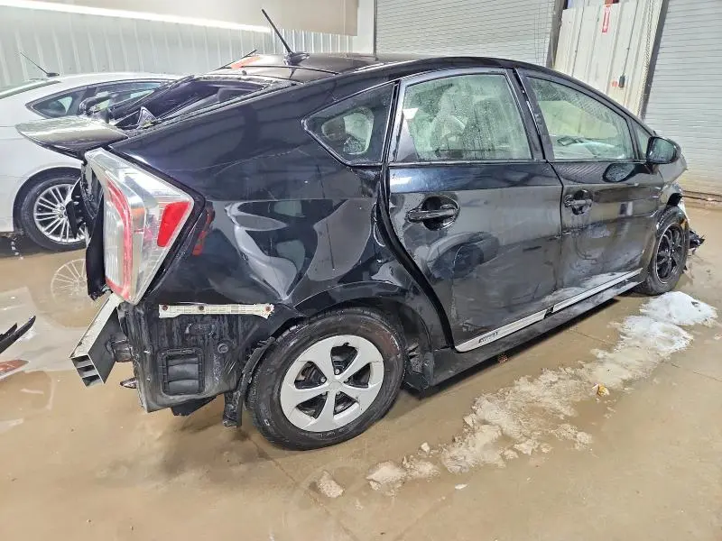 2015 TOYOTA PRIUS FOUR  