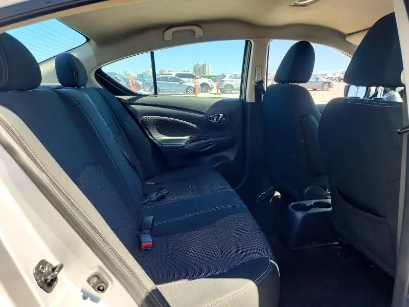 2018 NISSAN VERSA SV  
