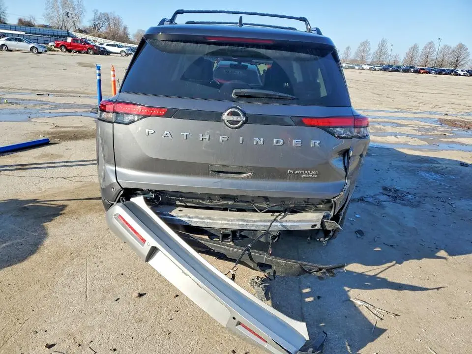 2024 NISSAN PATHFINDER PLATINUM  