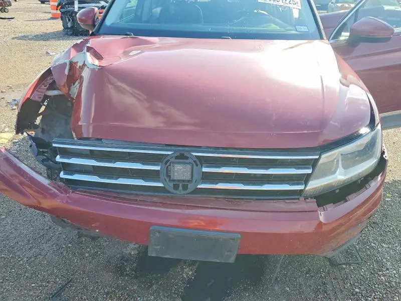 2018 VOLKSWAGEN TIGUAN SE  