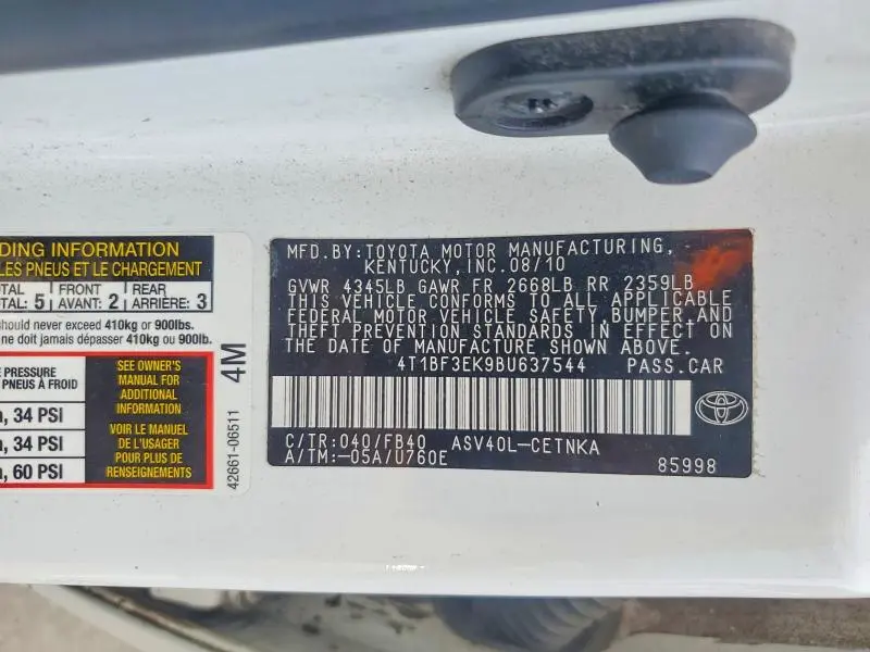 2011 TOYOTA CAMRY LE  