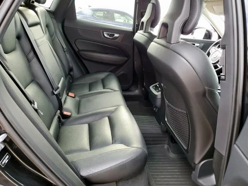 2018 VOLVO XC60 T6  
