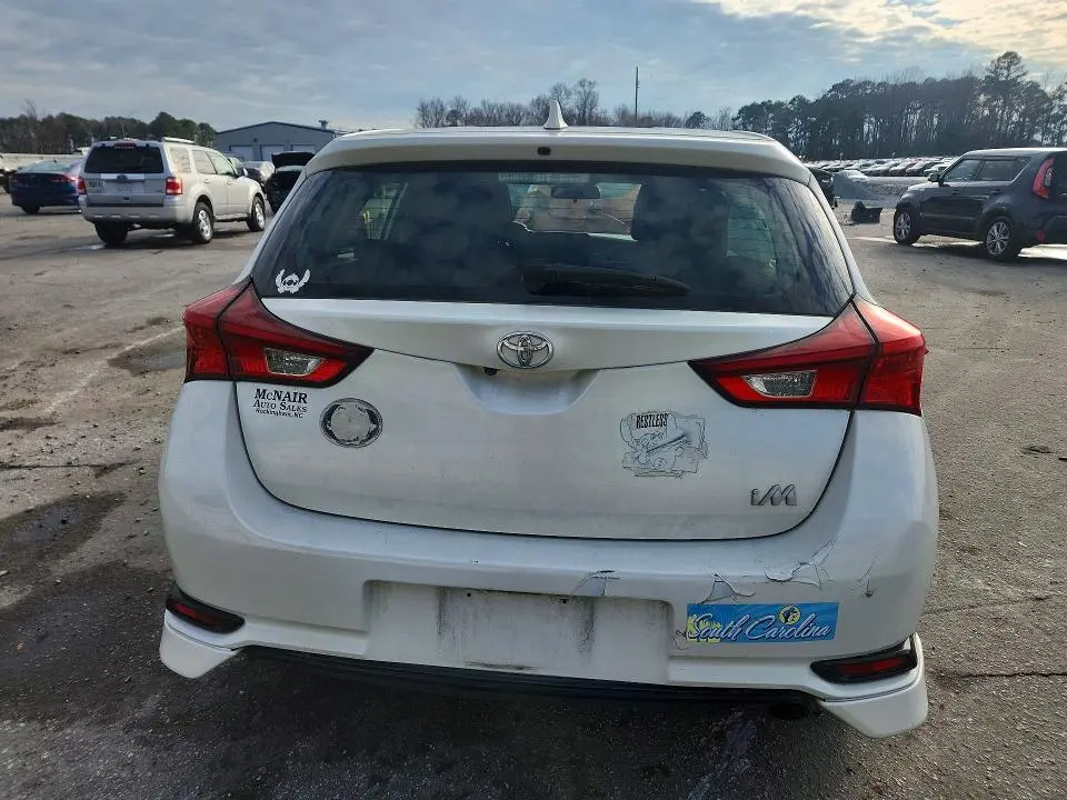 2018 TOYOTA COROLLA IM   