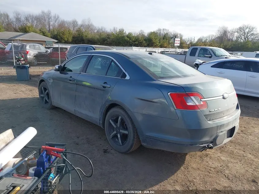 2010 FORD TAURUS LIMITED