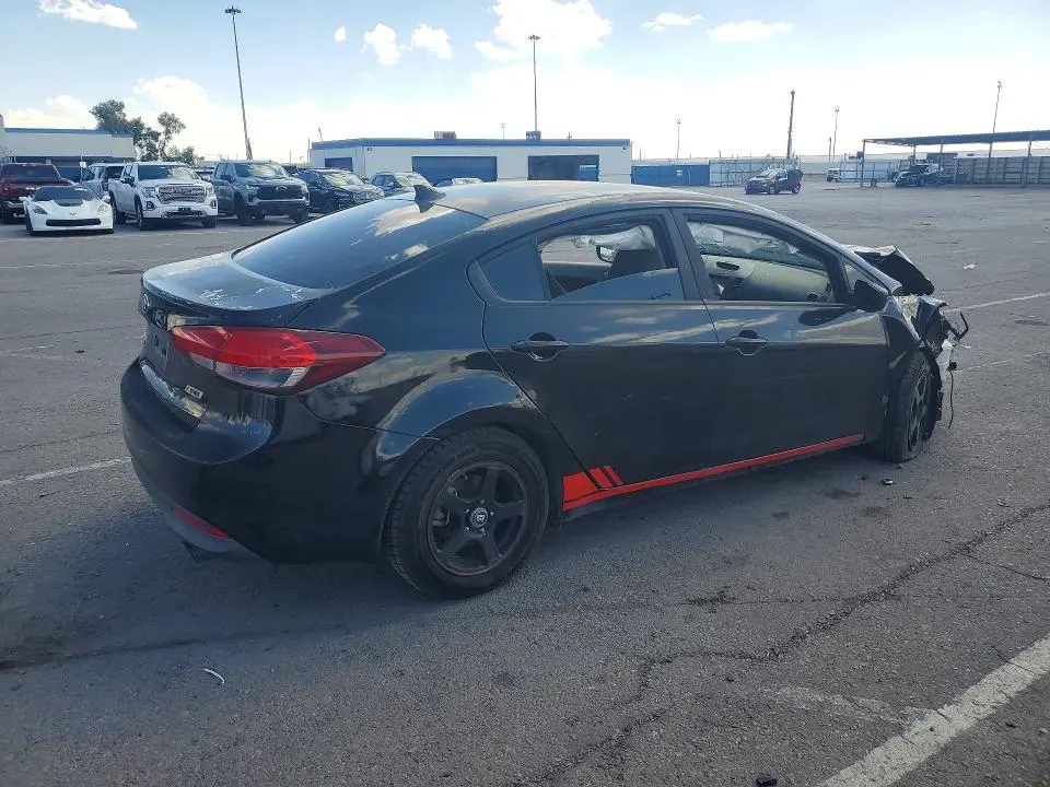2017 KIA FORTE LX  
