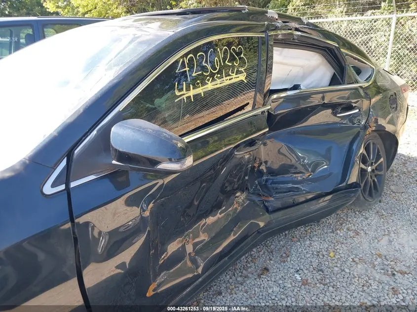 2015 TOYOTA AVALON LIMITED