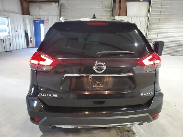 2017 NISSAN ROGUE SL  