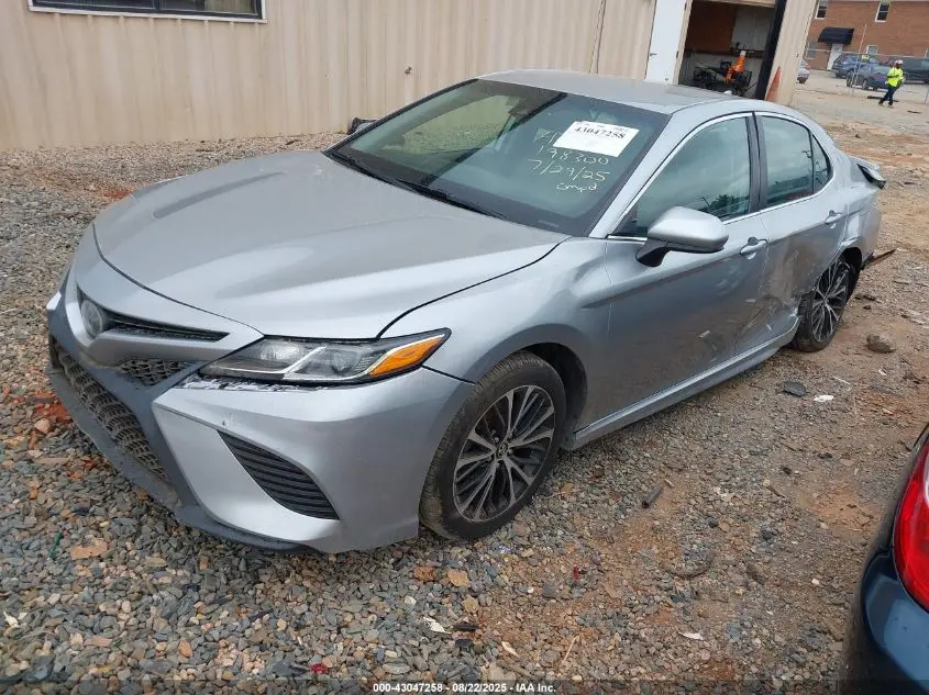 2019 TOYOTA CAMRY SE