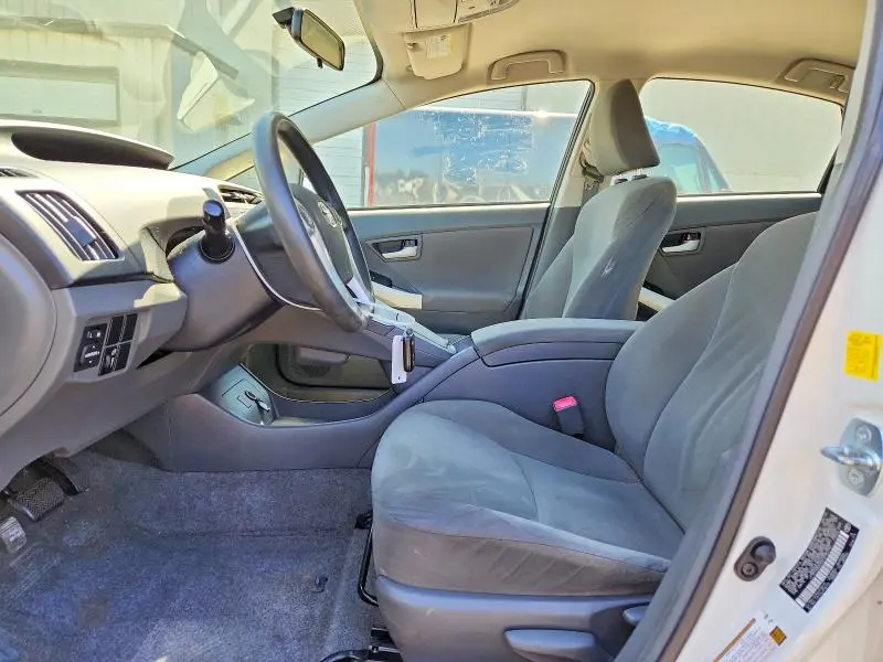 2010 TOYOTA PRIUS II  