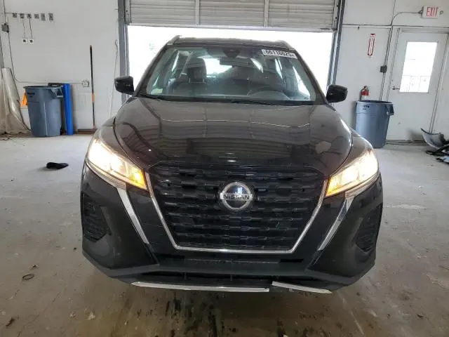 2021 NISSAN KICKS SV  