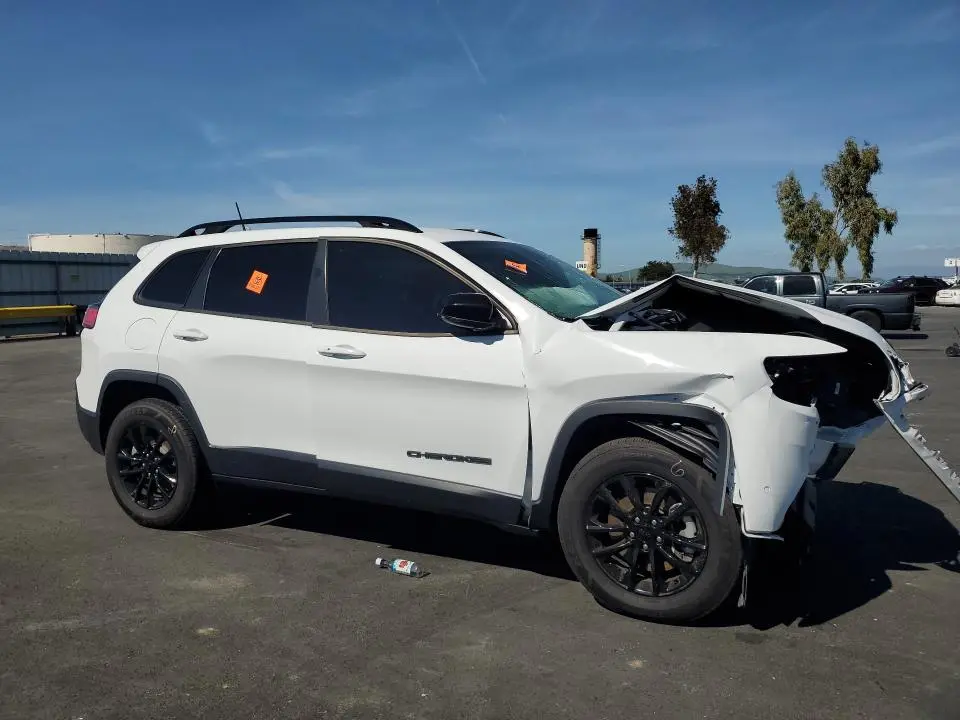 2023 JEEP CHEROKEE ALTITUDE LUX  