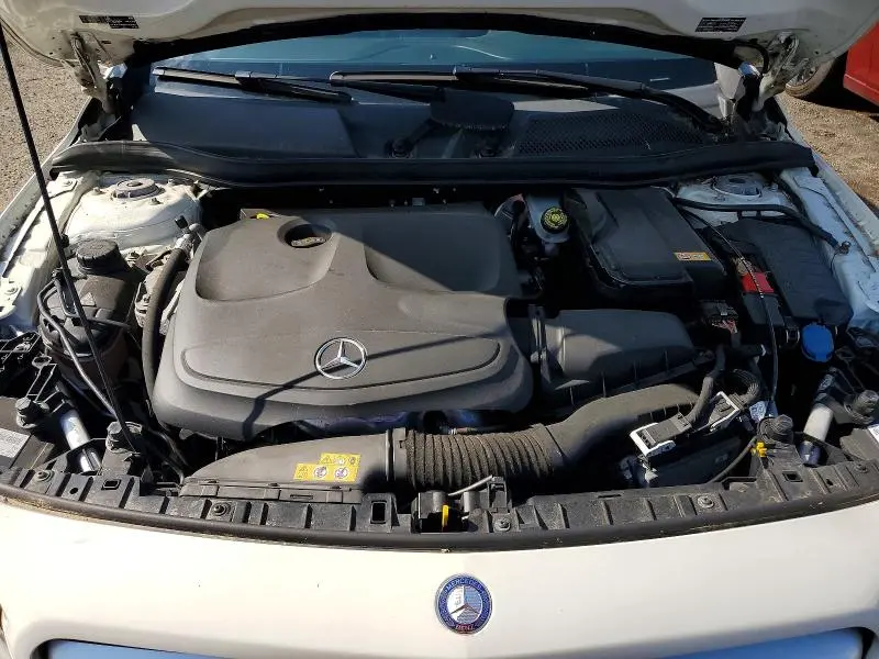 2016 MERCEDES-BENZ GLA 250 4MATIC  