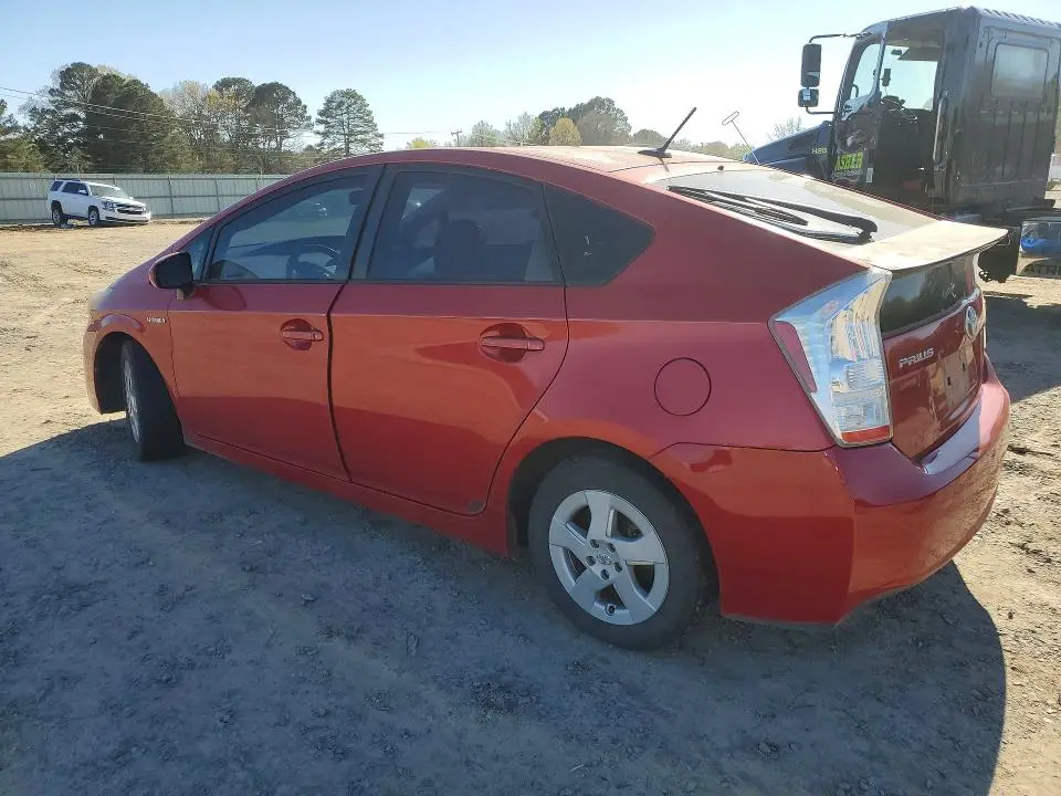 2011 TOYOTA PRIUS TWO  