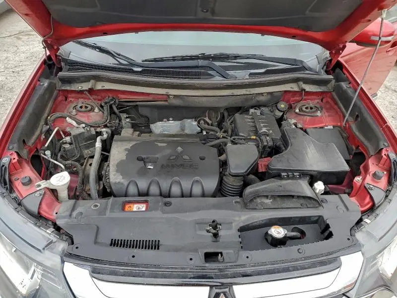 2016 MITSUBISHI OUTLANDER SE  