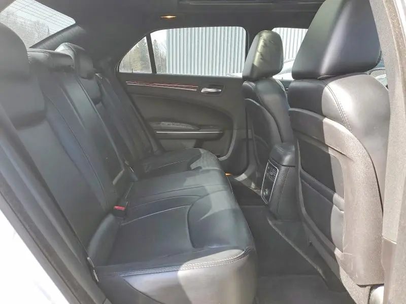 2013 CHRYSLER 300   