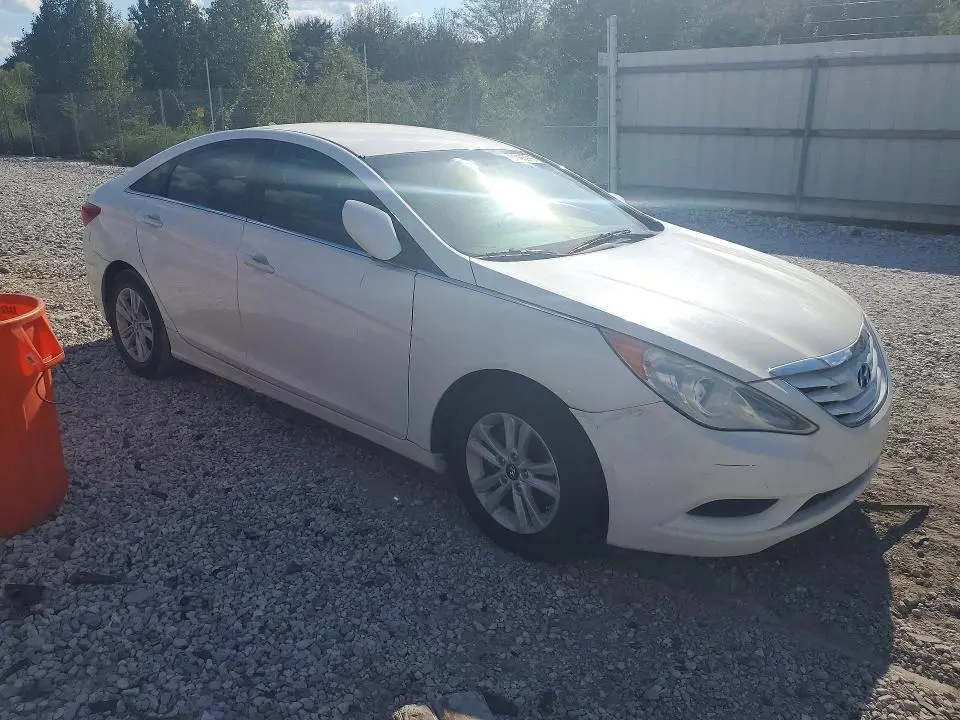 2011 HYUNDAI SONATA GLS  