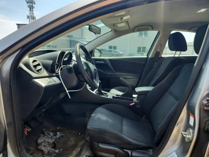 2011 MAZDA 3 I  