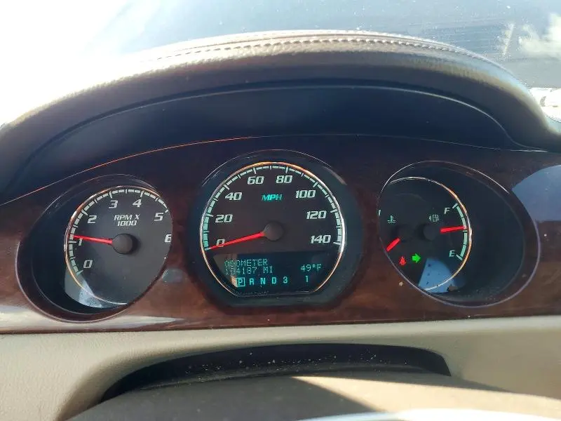 2011 BUICK LUCERNE SUPER SERIES  