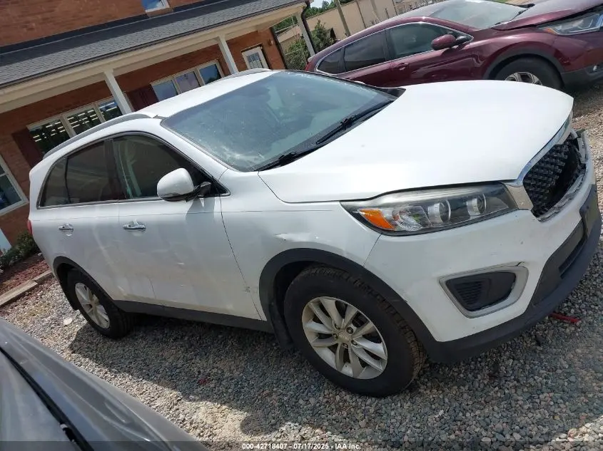 2017 KIA SORENTO 2.4L LX