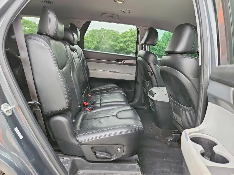 2021 HYUNDAI PALISADE SE  