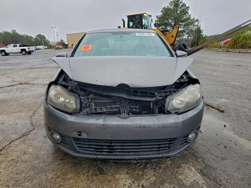 2011 VOLKSWAGEN GOLF   