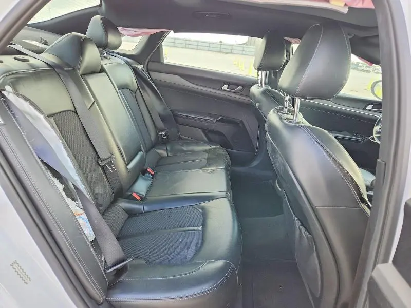 2021 KIA K5 GT LINE  