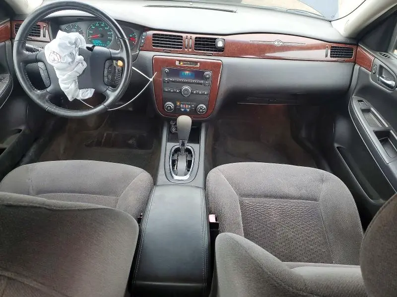 2010 CHEVROLET IMPALA LT  