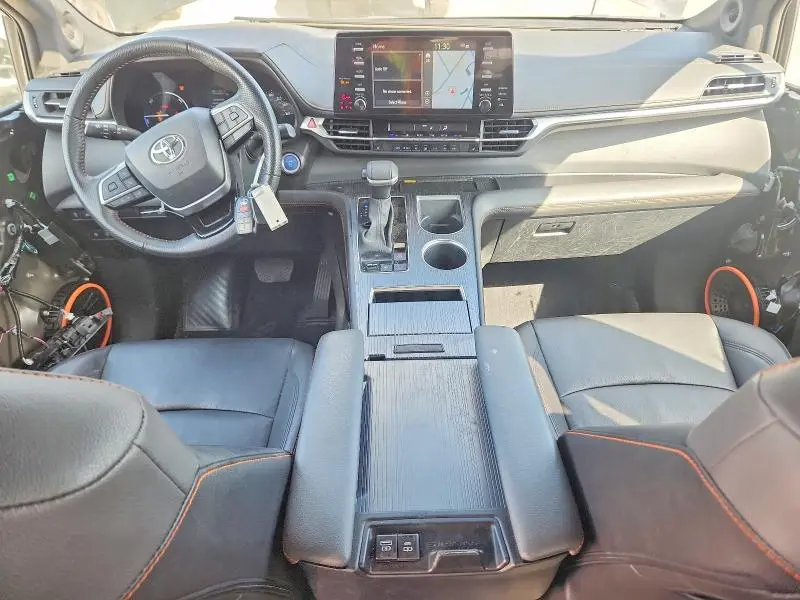 2023 TOYOTA SIENNA XSE 7-PASSENGER  